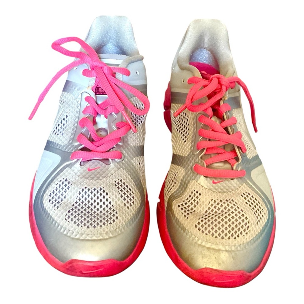 Nike Women's Pink and Silver Athletic Shoes Size- 7